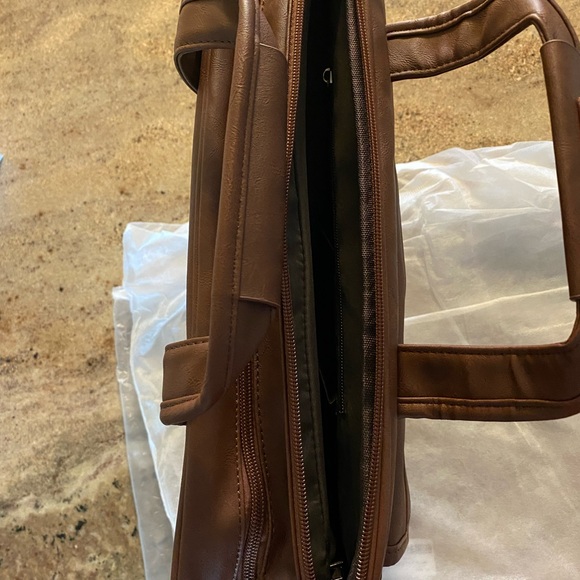 COPY - Seyfocnia Mens Laptop Bag,17.3 Inch PU Leather Messenger Bag Water Resis… - Picture 10 of 10